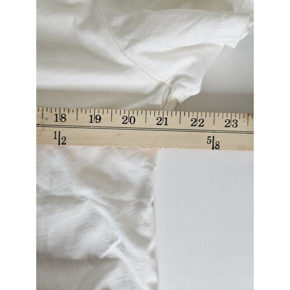 Athleta Women's White Scoop Neck Short Sleeve Breezy Tee Top Size Medium - Picture 3 of 4